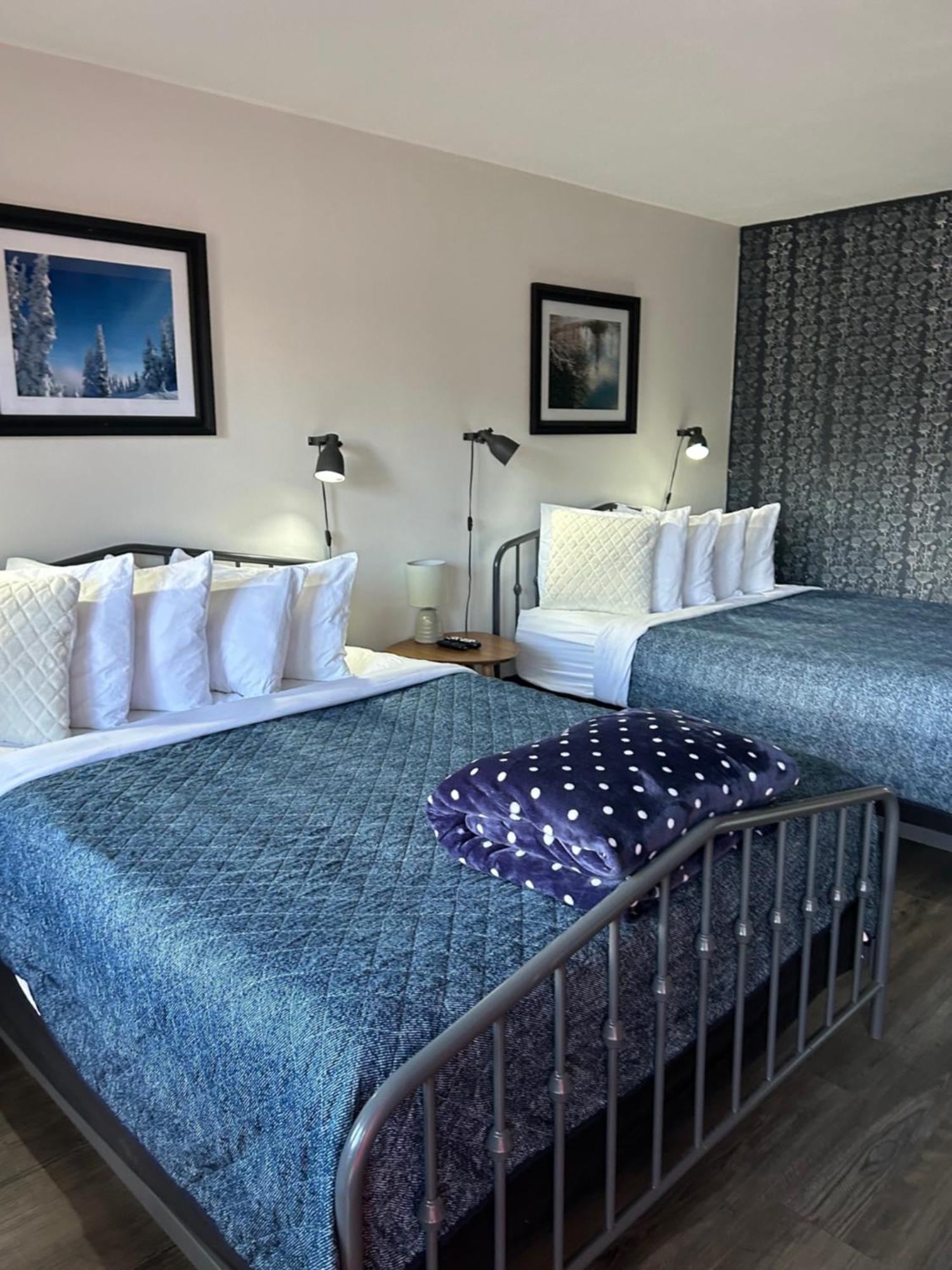 Chalet Inn Whitefish Extérieur photo