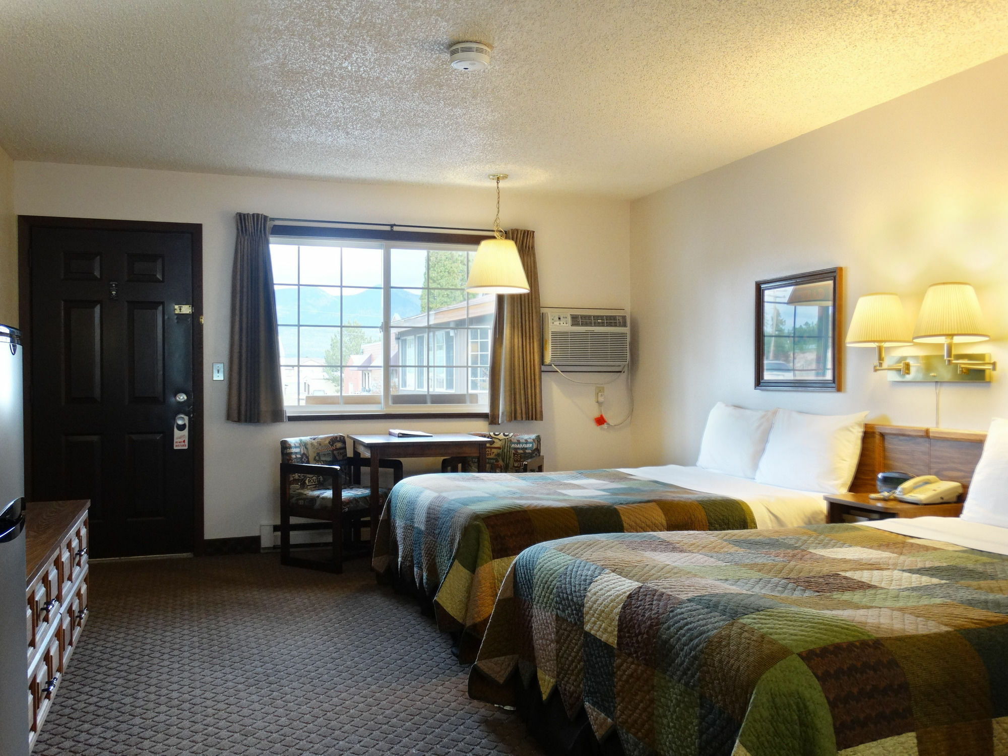 Chalet Inn Whitefish Extérieur photo